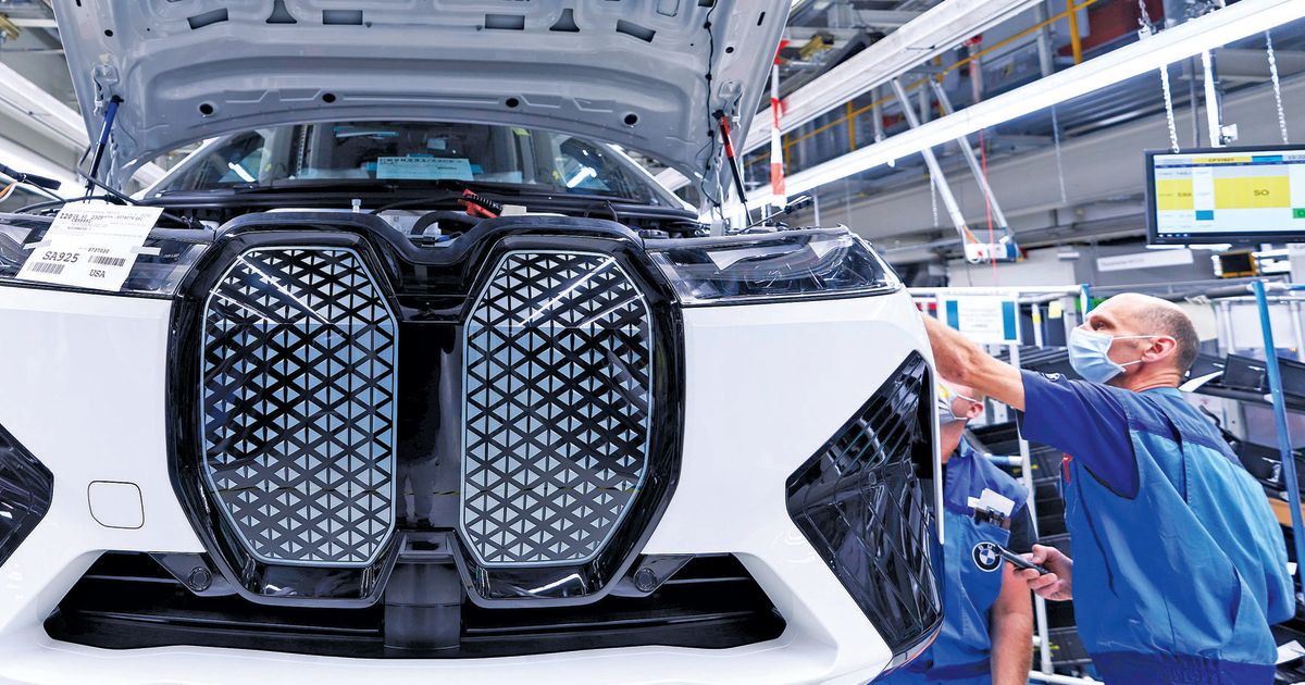 BMW grille gets smart to take home SPE award Plastics News